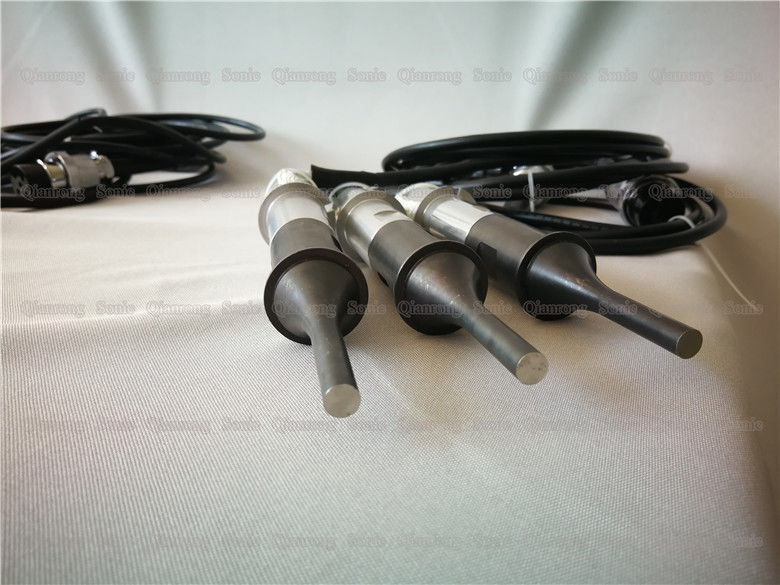 Welding 28khz Transducer , Ultrasonic Piezoelectric Transducer With Black Steel Horn