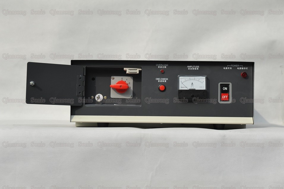 2000 Watt Ultrasonic Wave Generator , Ultrasonic Frequency Generator  With Stability Performace