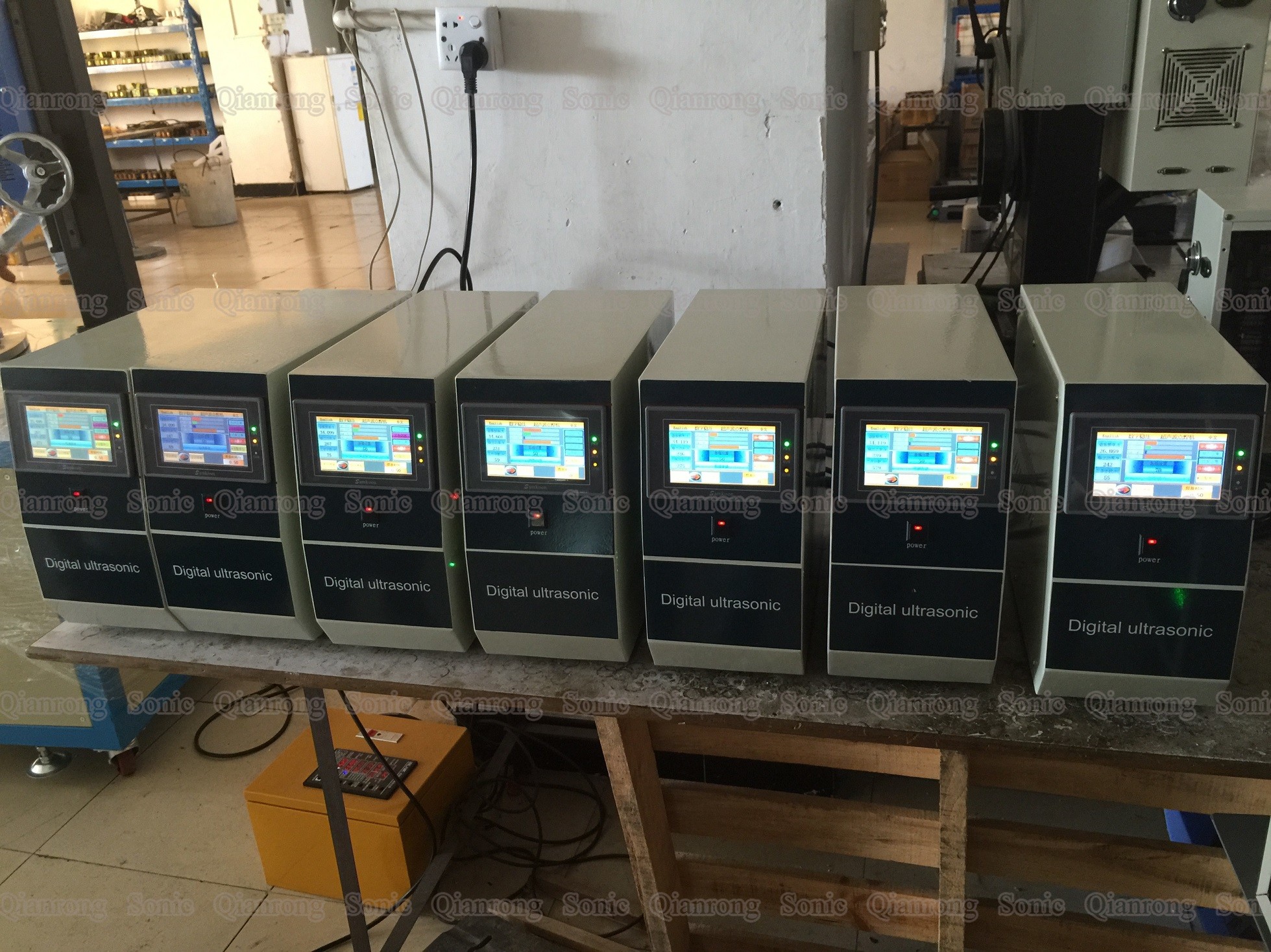 Electric Digital Ultrasonic Transducer Driver For Welding Amplitude Transducer And Booster