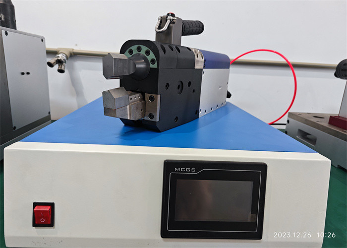 Dia 12mm Copper Pipe Ultrasonic Sealing And Cutting Machine High Frequency