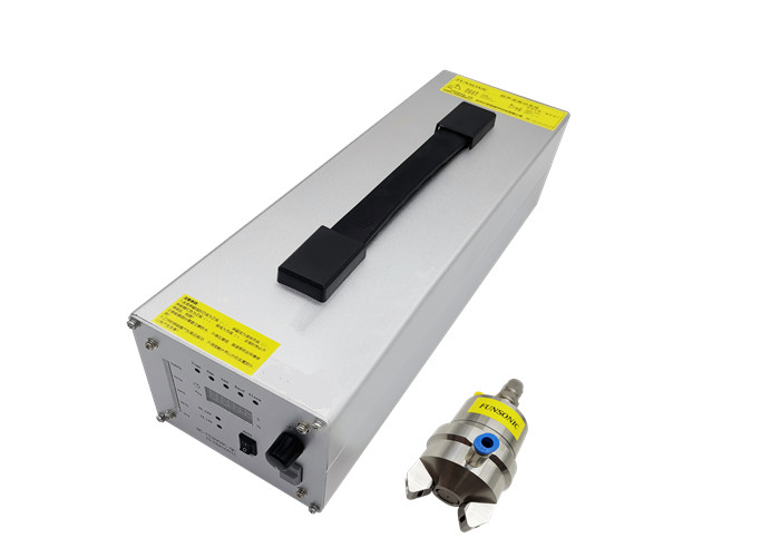 50Khz Ultrasonic Wide Area Spray Nozzle For Glass Coating With Titanium Materials