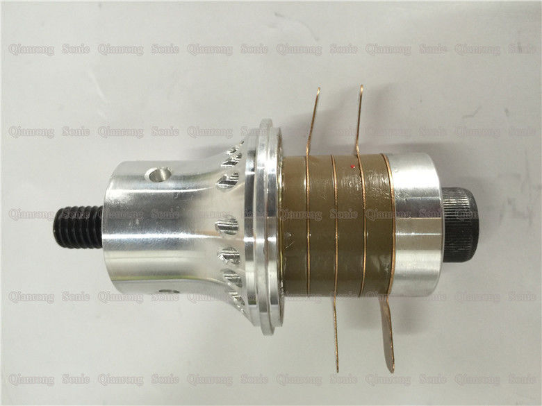 300W  40khz Ultrasonic Transducer  25mm Diameter Ceramic For Cutting 4um Amplitude