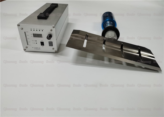 Digital Generator 20Khz UltraSonic Cutting Machine For Rusks Or Biscuits