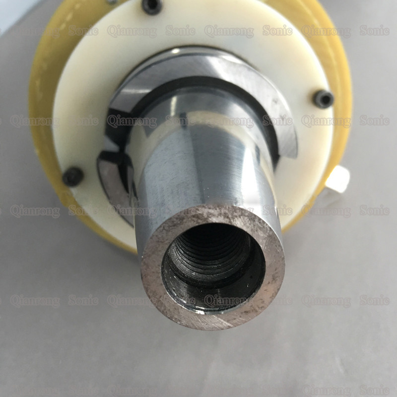 10um Or More Resonance Point Amplitude Ultrasonic Assisted Drilling Tool 1000 Watt With BT40 Connector